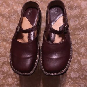 SOLD! BORN Sz8 MaryJane Clogs/Mules
